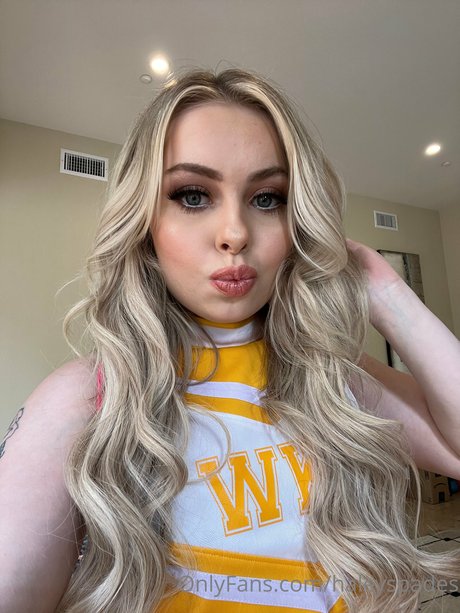 Haley Spades pretty model gallery