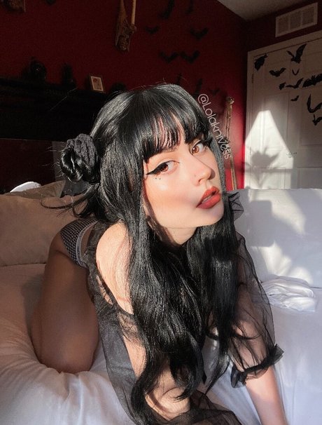 lolaxmina top actress img