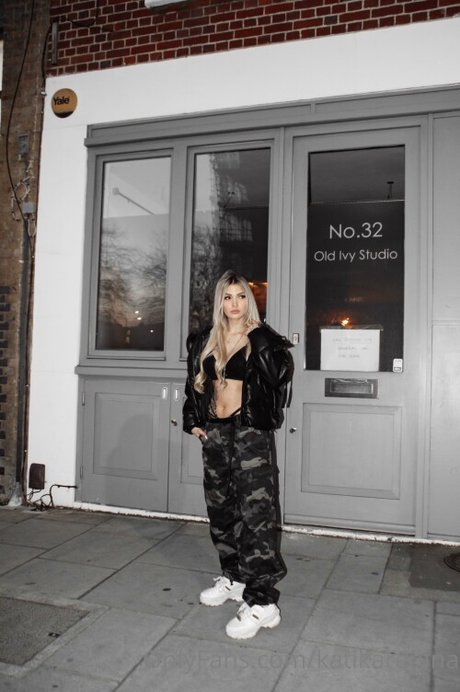 Kati Karenina xxx actress gallery