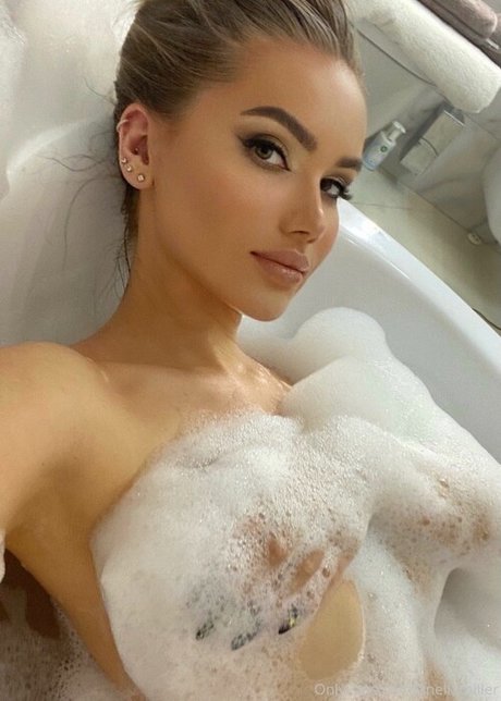 Anella Miller star exclusive archive