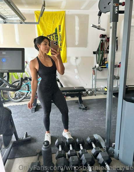 Bonnie Clyde star adult archive