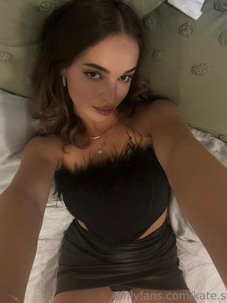 Katya Samilova art model pics