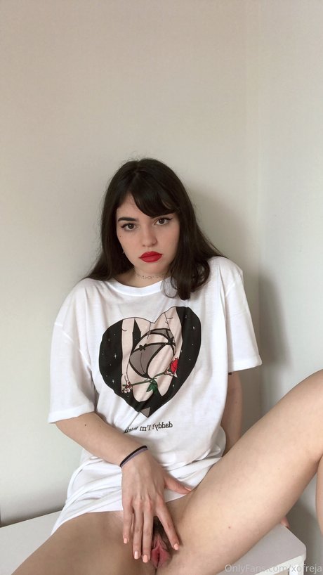 Freja Noir beautiful model pic