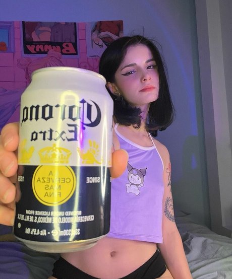 loona pretty actress pics