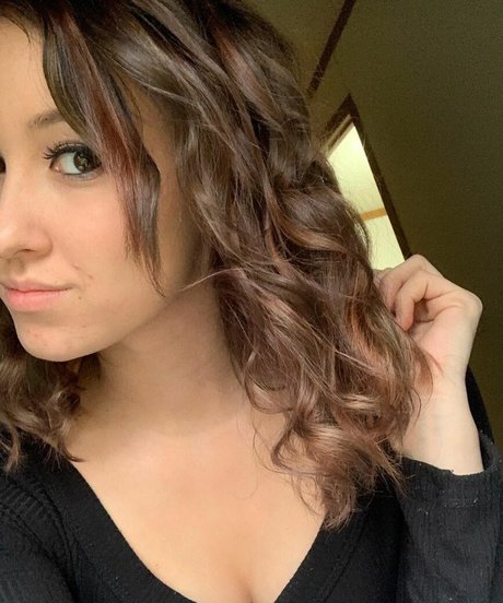 Sahara Summer art pornstar pictures