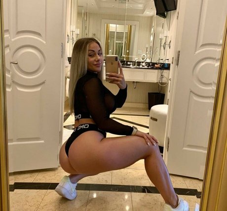 blonde babe onlyfans beautiful naked galleries