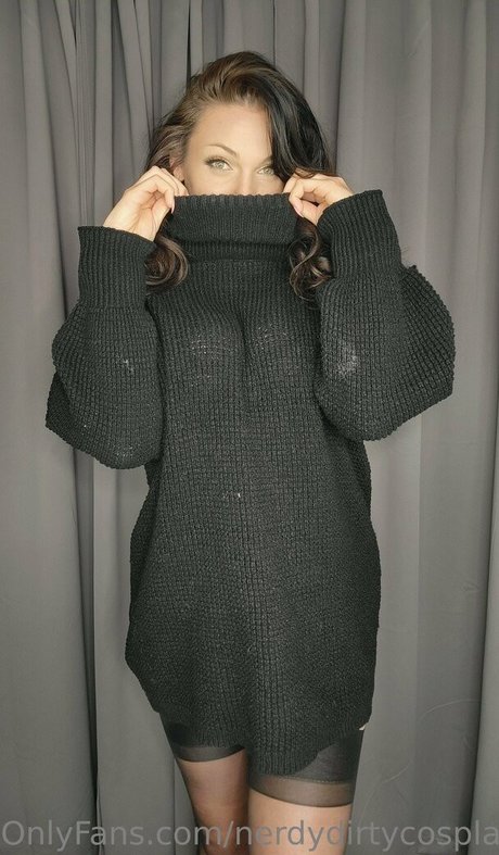 NerdyDirtyCosplay star top image