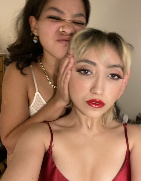 Pcola best model galleries