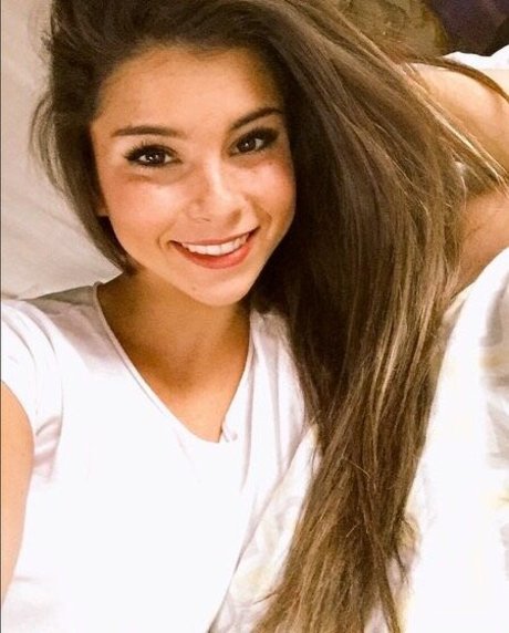 Madison Deck high quality actress photo