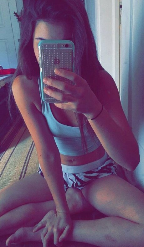 Madison Deck naked pornstar img