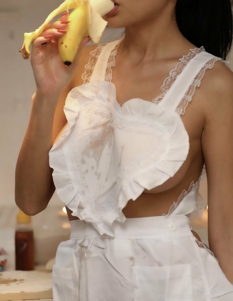 Rina Toeda hot pornstar pictures