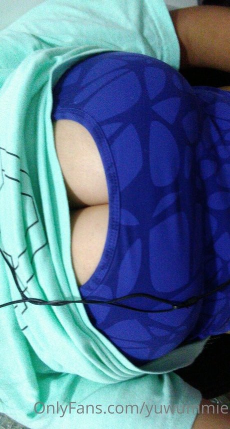 Yuwummie top actress images