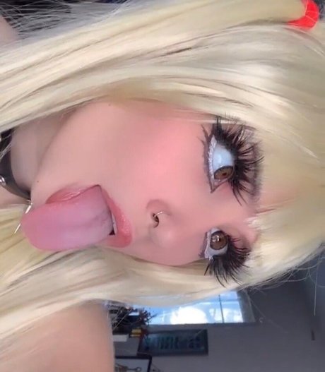 BatxBabi exclusive pornstar image