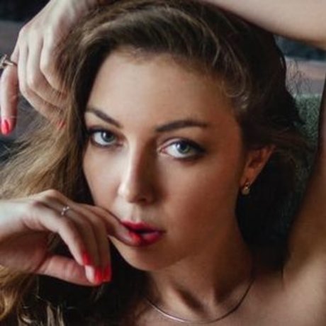 Anastasia Ocean art model photos