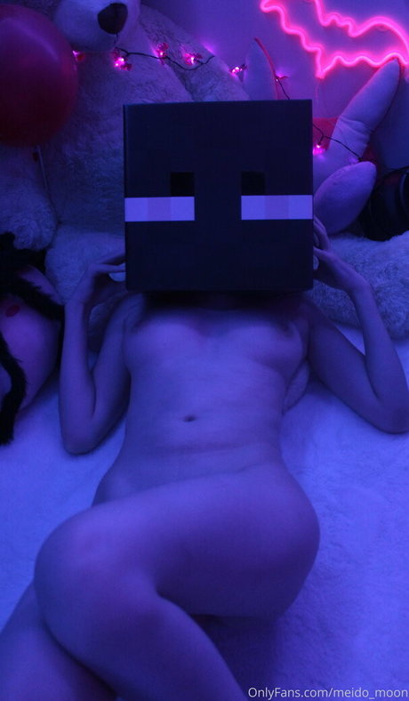 Meido Moon free pornstar photo