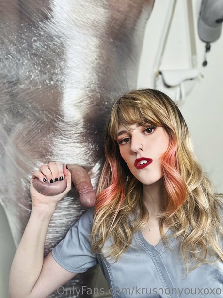 krushonyou high quality actress pictures