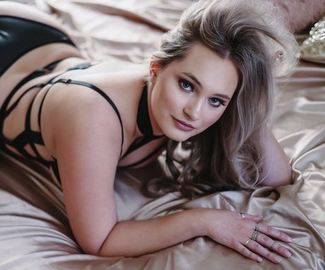 Jamie Claire Tully high quality star galleries