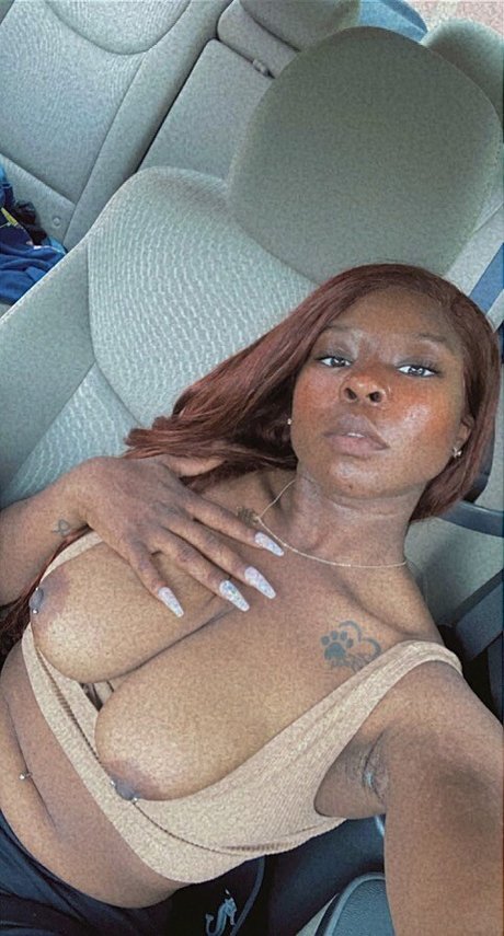 thick trixxx art star galleries