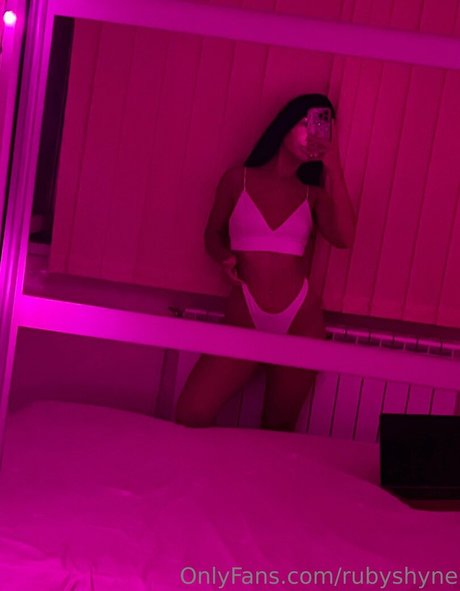 rubyshyne star adult picture