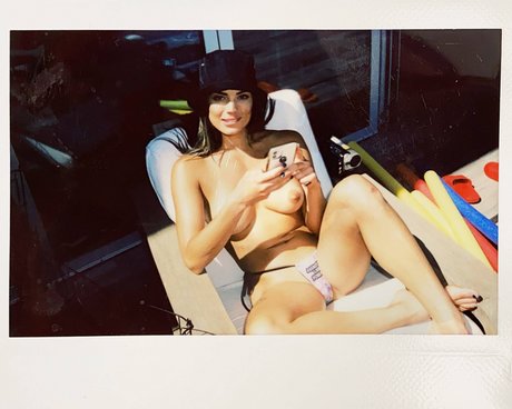 Alyson Eckmann nudes model picture