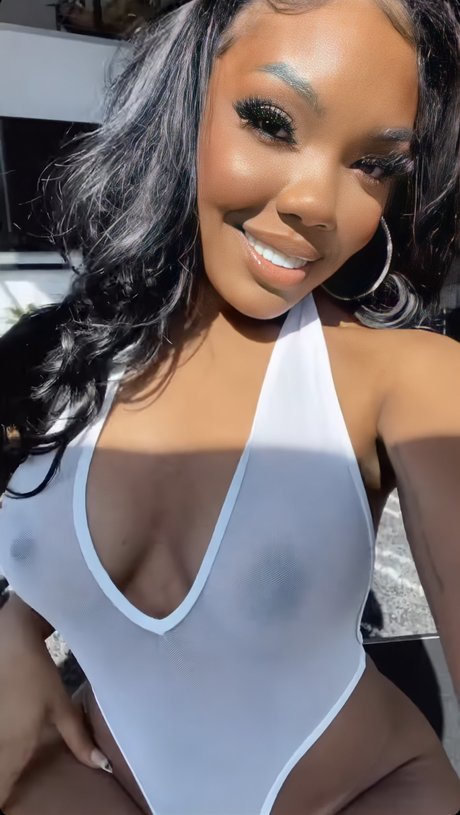 Coldastati high quality actress picture