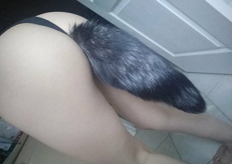 Meowieantoinette model nudes image