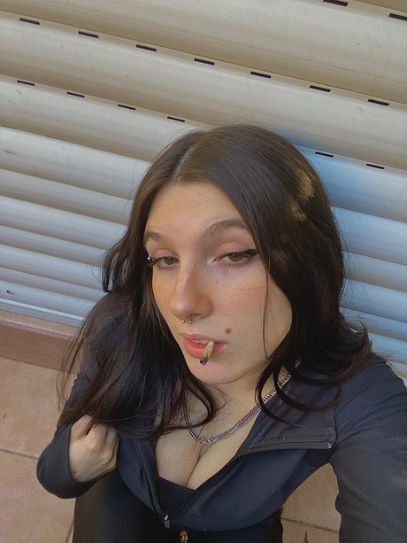 Azuleish naked star images