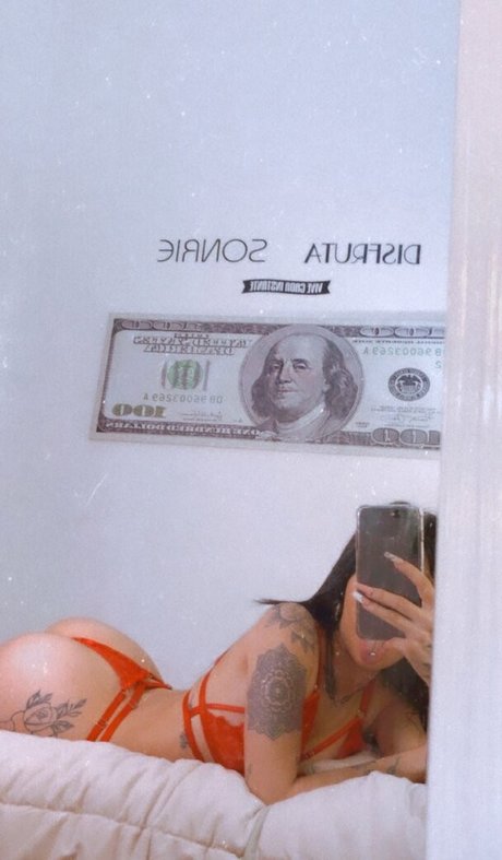 Melina Nanni model hot pictures