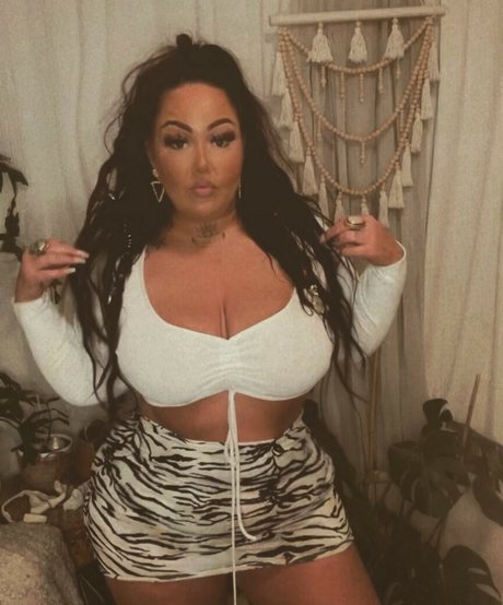 MiMiko Divine pornstar naked images