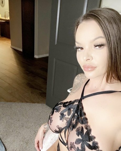 giabentley pornstar xxx picture