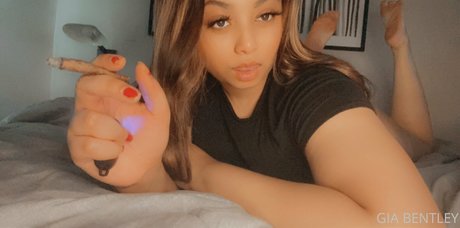 giabentley star hot pic