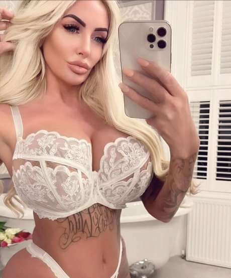 Debbie Clarkson pretty model galleries