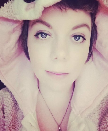 virtualaurality model sexy pictures