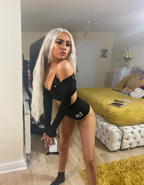 teen lesbian onlyfans hot pictures