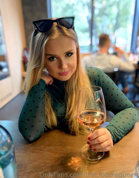 the foodiequeen hot star gallery