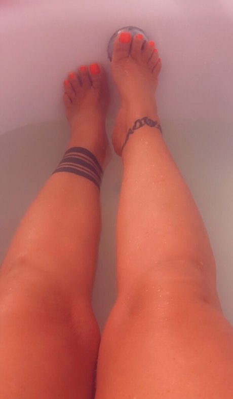 hottotrottots best model pic