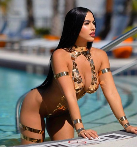 Melany Fernandez nudes actress pictures