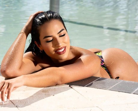 Melany Fernandez beautiful pornstar pic