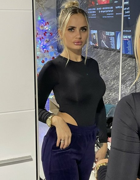 RebecaSwet96 adult star photos