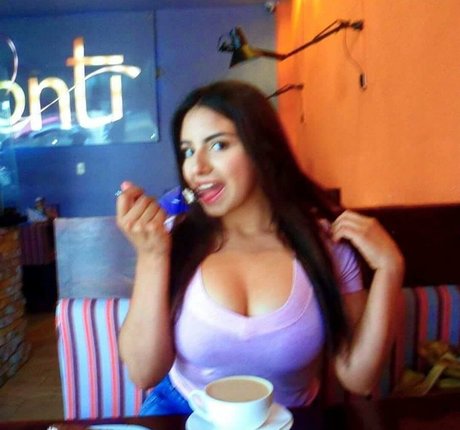 Herlinda Angel hd actress gallery