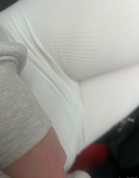 Katy Robertson xxx actress pic