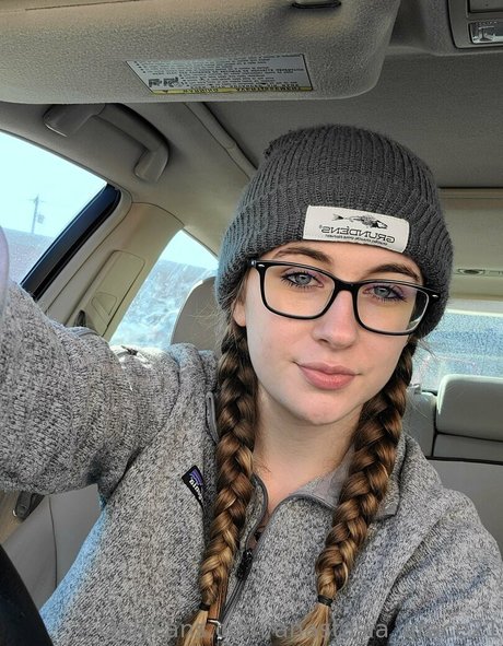 Anastasia Grace adult model gallery