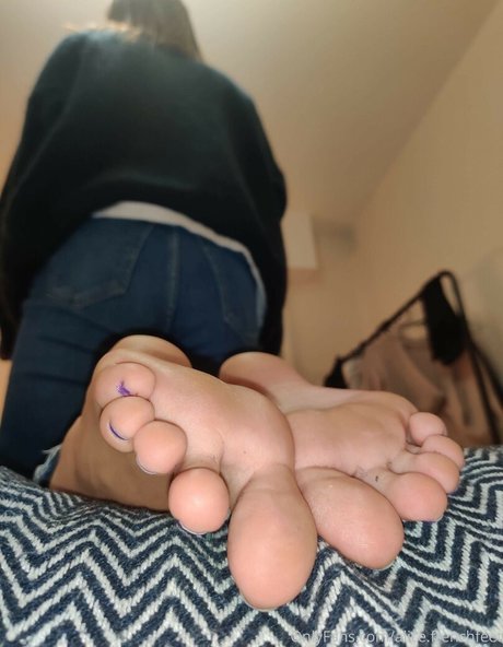 alicefrenchfeet model beautiful pic