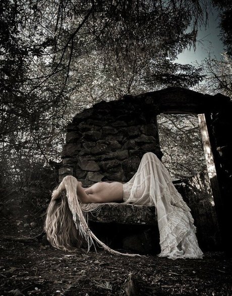 Lady Willow Wood beautiful model galleries