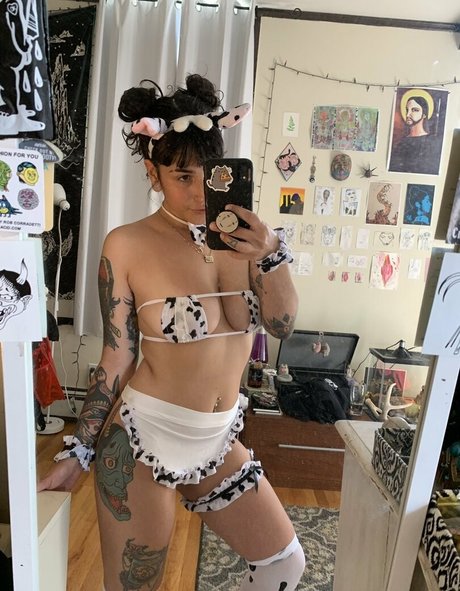 Littlefilthyb free pornstar image