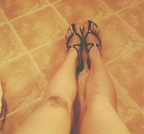 fuzyfruzsina model exclusive image