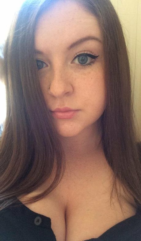 Jessica Taylor high quality actress pic