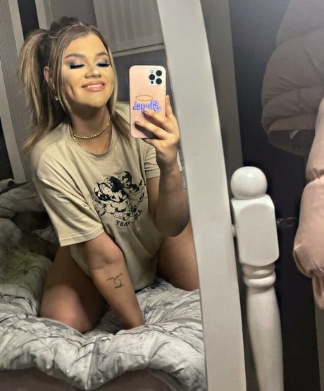 Molly Georgia Leach star sex pictures