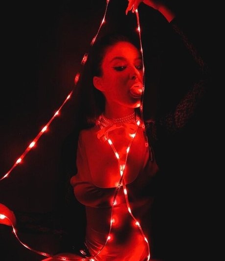 Mara Stanciu model picture