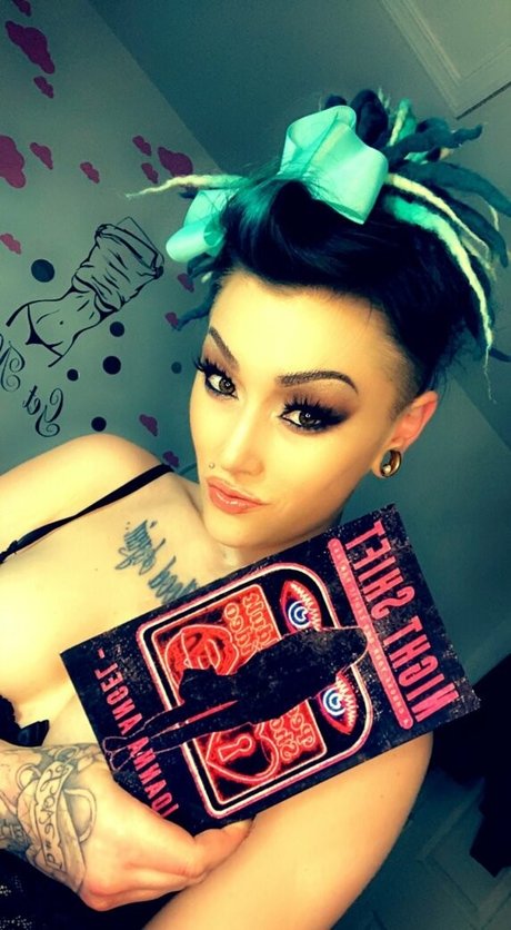 lovesickfordick sexy star img